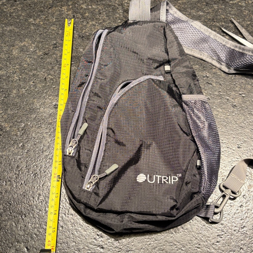 Utrip Sling Backpack - Picture 8 of 8